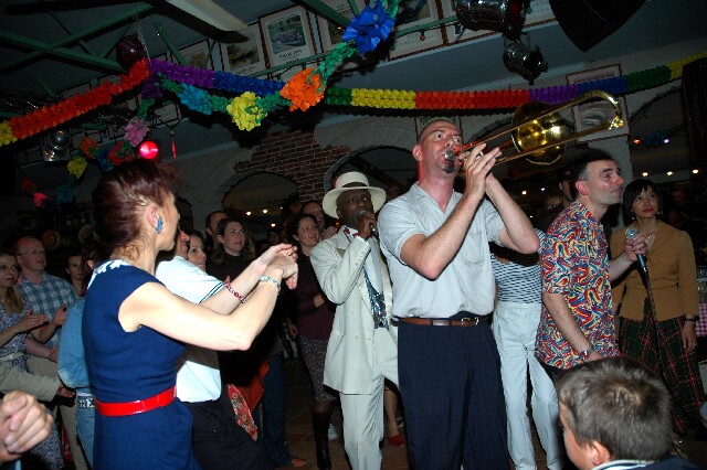 min 2006 05 14 guinguette mp 343